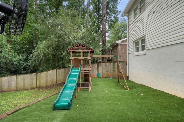 2353 Cortez Way NE, Brookhaven, GA 30319