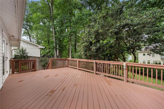 2353 Cortez Way NE, Brookhaven, GA 30319
