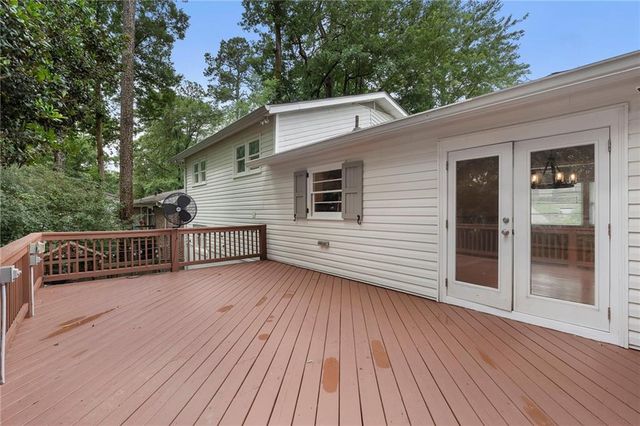 2353 Cortez Way NE, Brookhaven, GA 30319