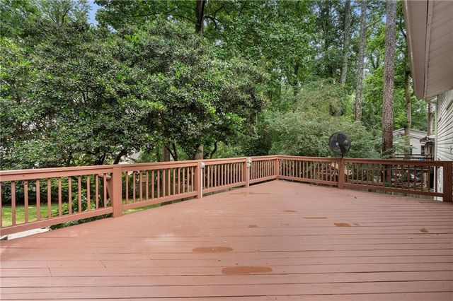 2353 Cortez Way NE, Brookhaven, GA 30319