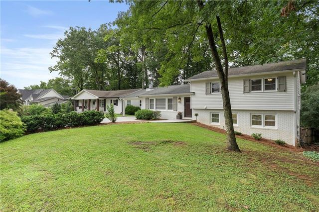 2353 Cortez Way NE, Brookhaven, GA 30319