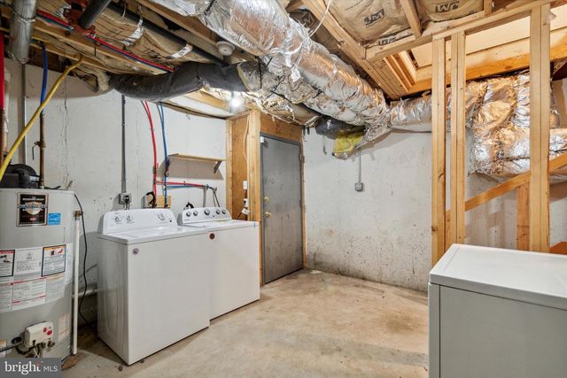 1702 FONTAIN ST, Philadelphia, PA 19121