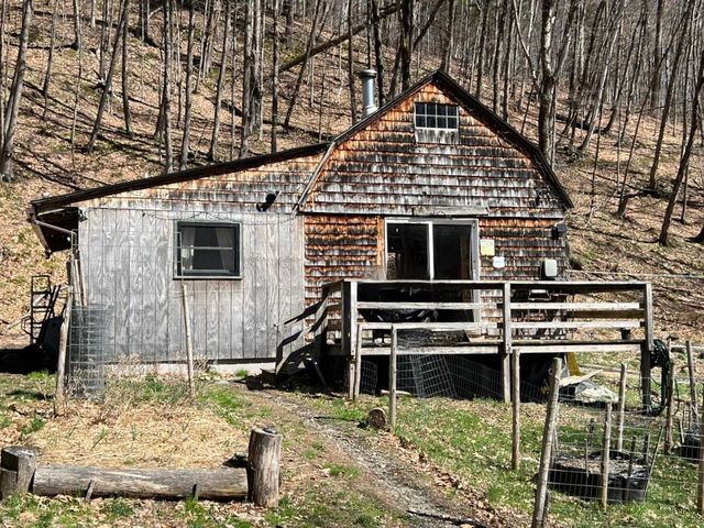 307 South Street, Middletown Springs, VT 05757