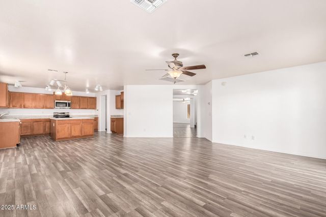 1272 W PINKLEY Avenue, Coolidge, AZ 85128