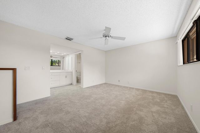 9415 Chelsea Drive N, Plantation, FL 33324