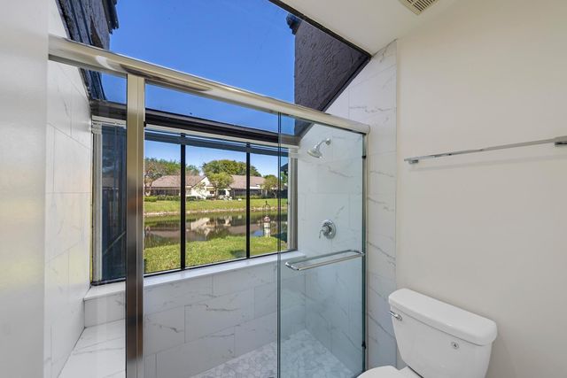 9415 Chelsea Drive N, Plantation, FL 33324