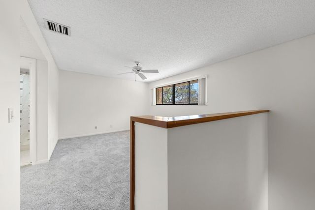 9415 Chelsea Drive N, Plantation, FL 33324