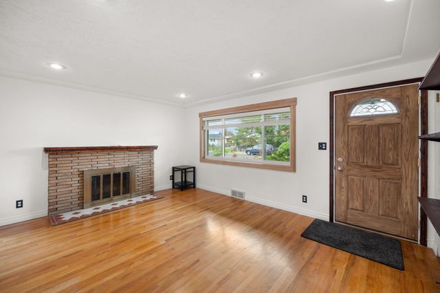 3917 W Heroy Ave, Spokane, WA 99205