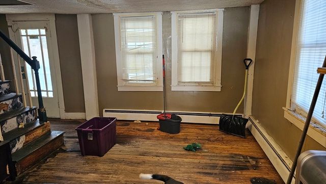 45 River St, Belchertown, MA 01007