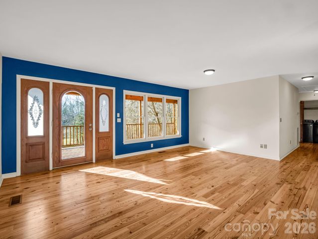 3205 Collinsville Road, Columbus, NC 28722