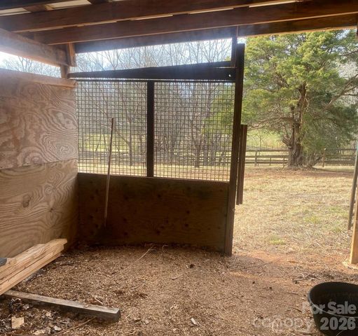 3205 Collinsville Road, Columbus, NC 28722