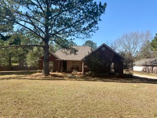150 Latigo Loop, Sumrall, MS 39482