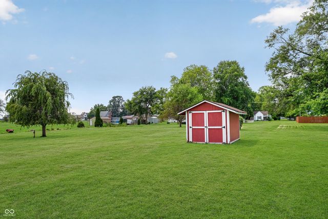 8505 S Bronco Drive, Daleville, IN 47334