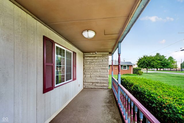 8505 S Bronco Drive, Daleville, IN 47334