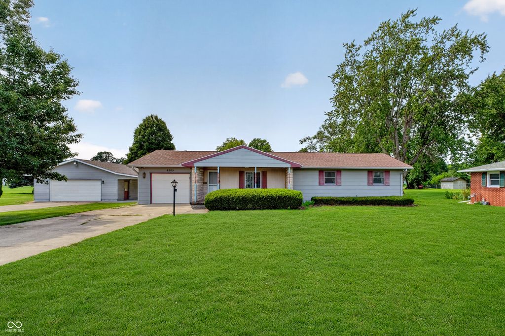 8505 S Bronco Drive, Daleville, IN 47334