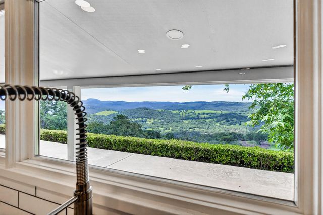 8950 W Butte Mountain Ln, Jackson, CA 95642