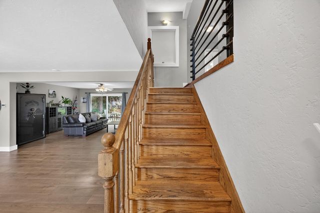 8950 W Butte Mountain Ln, Jackson, CA 95642