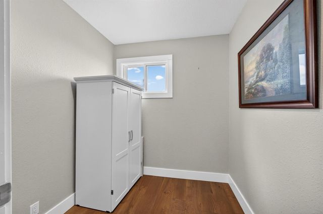 8950 W Butte Mountain Ln, Jackson, CA 95642