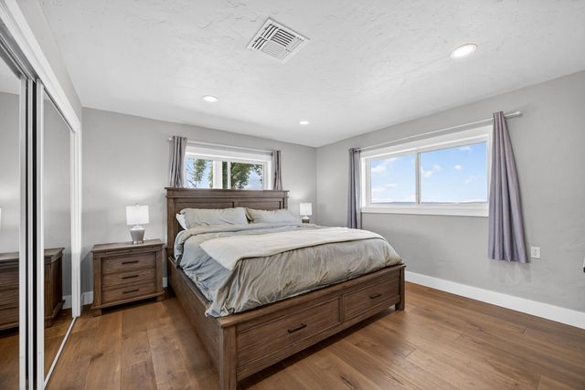 8950 W Butte Mountain Ln, Jackson, CA 95642