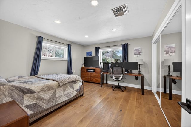 8950 W Butte Mountain Ln, Jackson, CA 95642