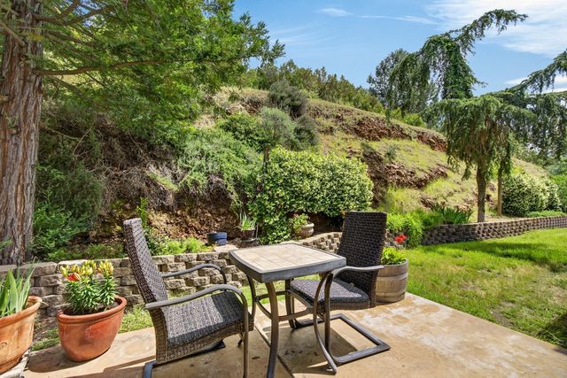 8950 W Butte Mountain Ln, Jackson, CA 95642