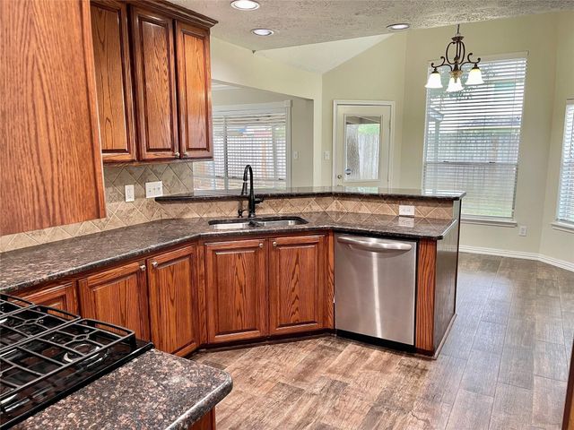 2216 Westminister Street, Pearland, TX 77581