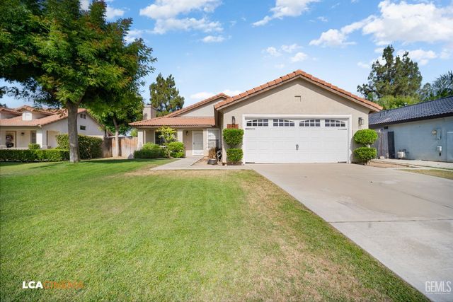 5801 Canoe Court, Bakersfield, CA 93312