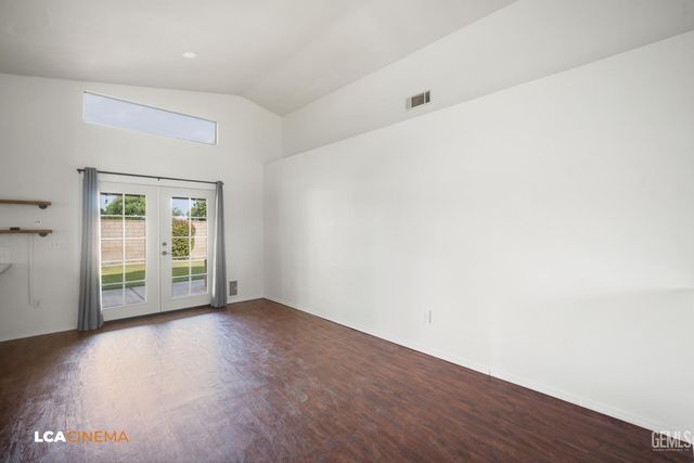 5801 Canoe Court, Bakersfield, CA 93312