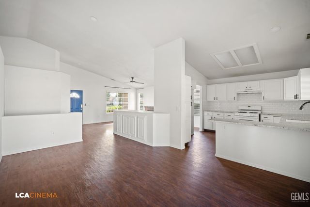5801 Canoe Court, Bakersfield, CA 93312