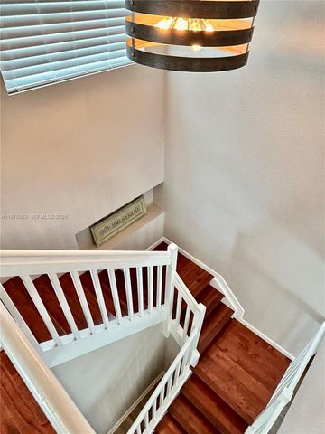 208 SE 15th St, Dania Beach, FL 33004