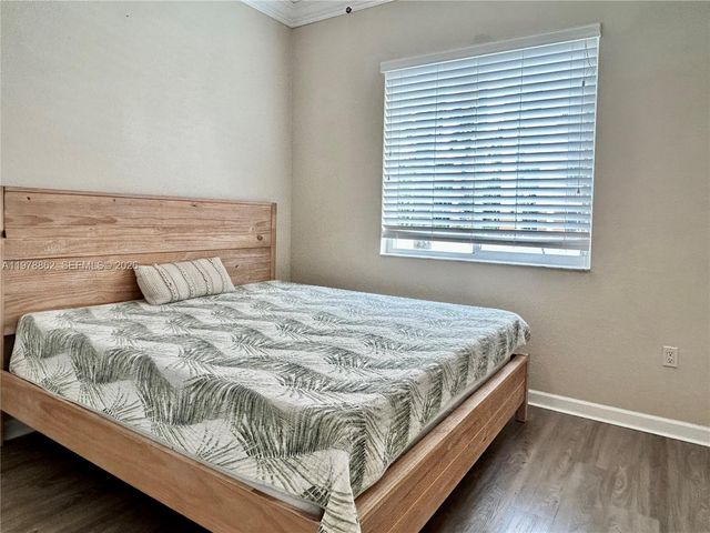 208 SE 15th St, Dania Beach, FL 33004