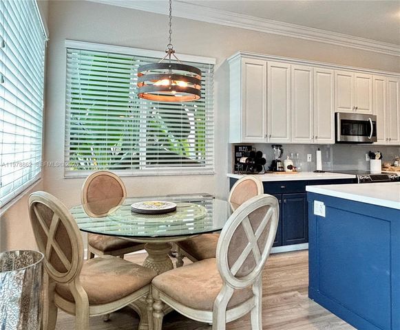 208 SE 15th St, Dania Beach, FL 33004