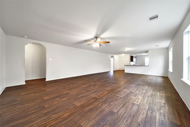 2524 Watersail Drive, Texas City, TX 77568