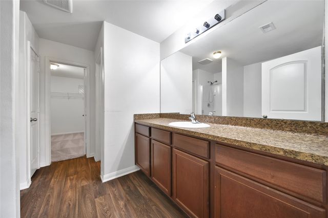 2524 Watersail Drive, Texas City, TX 77568