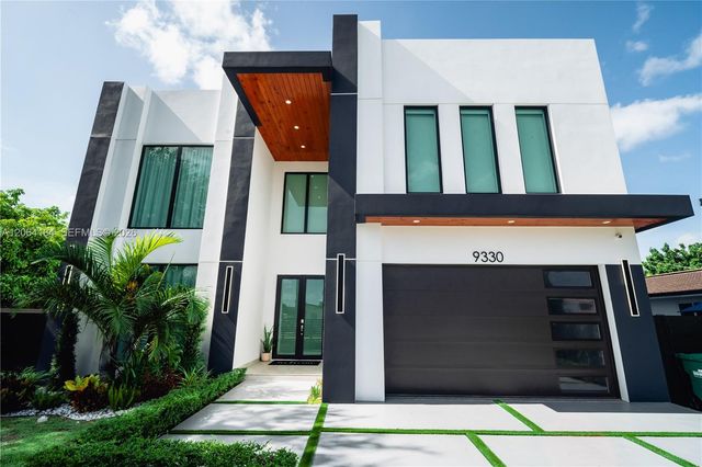 9330 SW 34th St, Miami, FL 33165