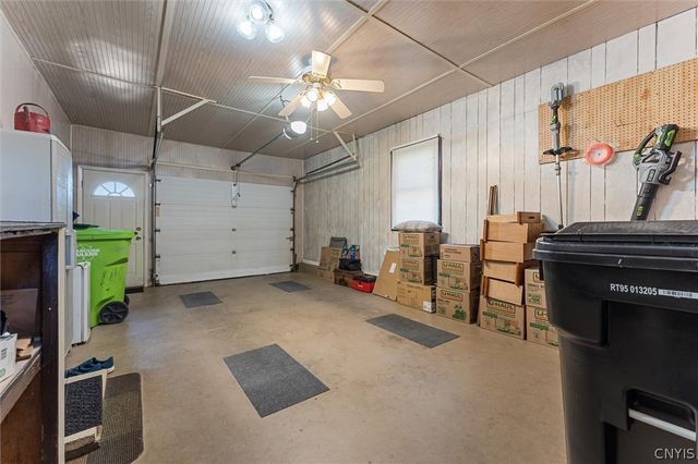 6894 Larkin Street, Salina, NY 13088