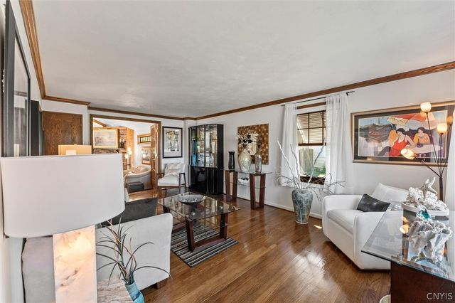 6894 Larkin Street, Salina, NY 13088