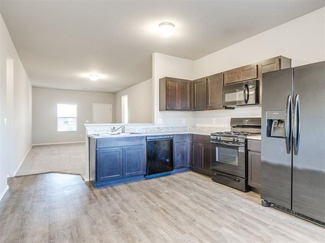 572 Fox Den Drive, Newcastle, OK 73065