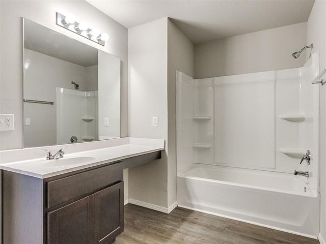 572 Fox Den Drive, Newcastle, OK 73065