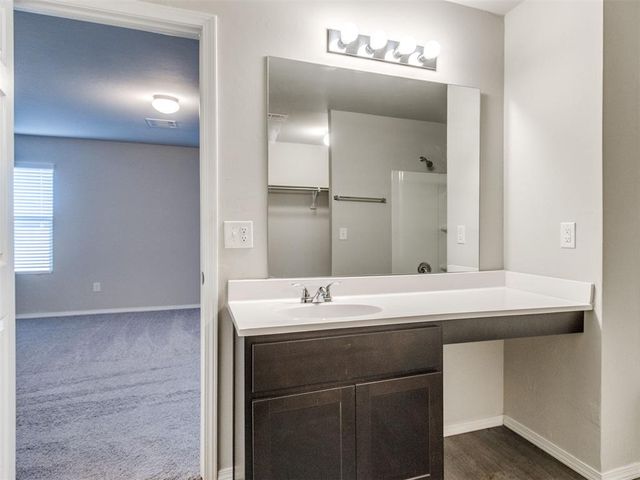 572 Fox Den Drive, Newcastle, OK 73065