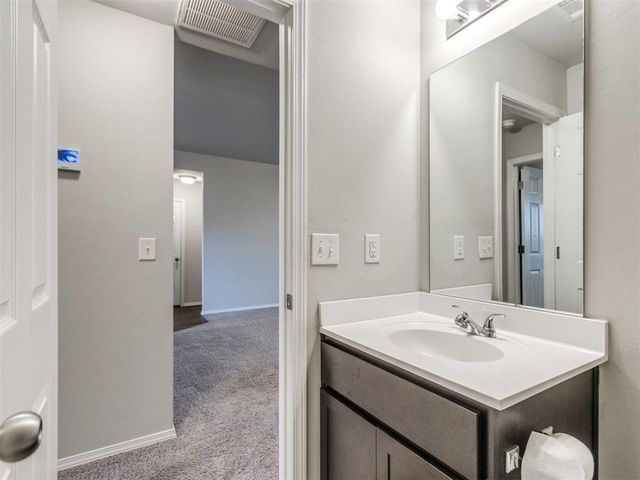 572 Fox Den Drive, Newcastle, OK 73065