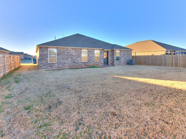 572 Fox Den Drive, Newcastle, OK 73065