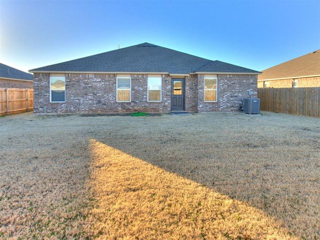 572 Fox Den Drive, Newcastle, OK 73065