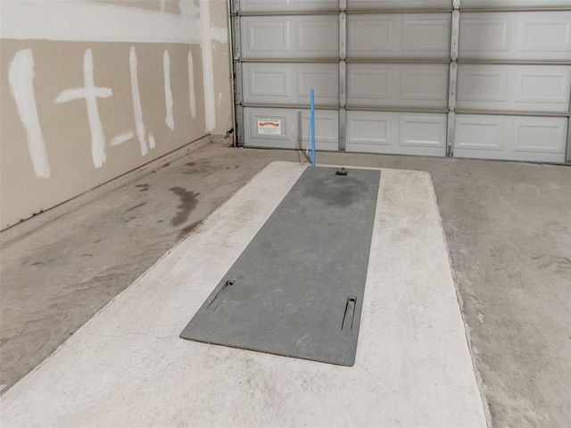 572 Fox Den Drive, Newcastle, OK 73065