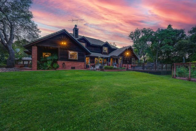 5475 Laird Rd, Loomis, CA 95650