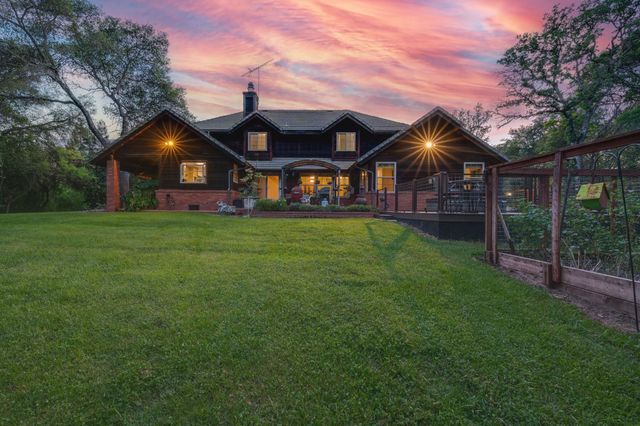 5475 Laird Rd, Loomis, CA 95650
