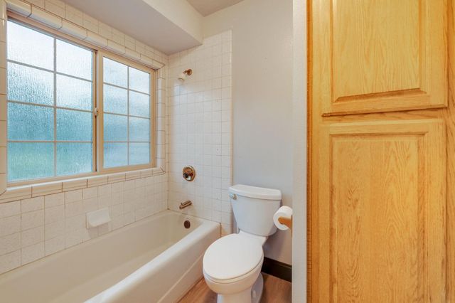 5475 Laird Rd, Loomis, CA 95650