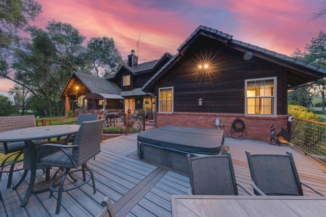 5475 Laird Rd, Loomis, CA 95650