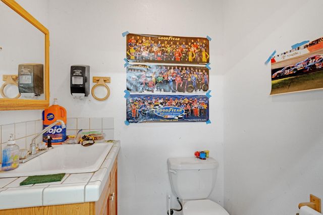 5475 Laird Rd, Loomis, CA 95650