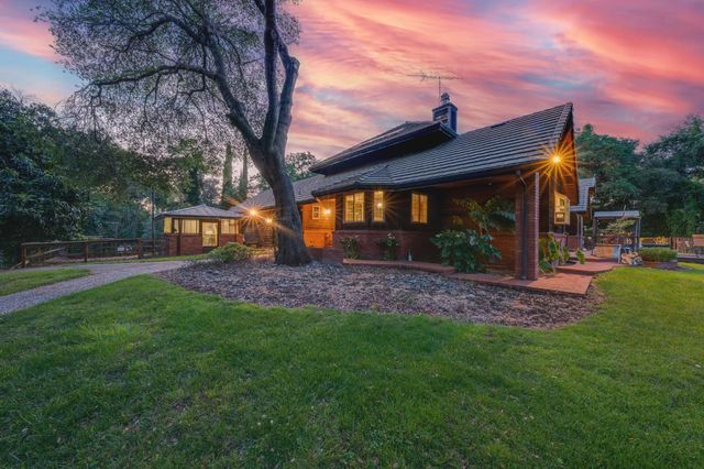 5475 Laird Rd, Loomis, CA 95650
